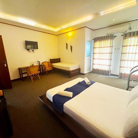 Nico Lagoon Hotel Негомбо Экстерьер фото