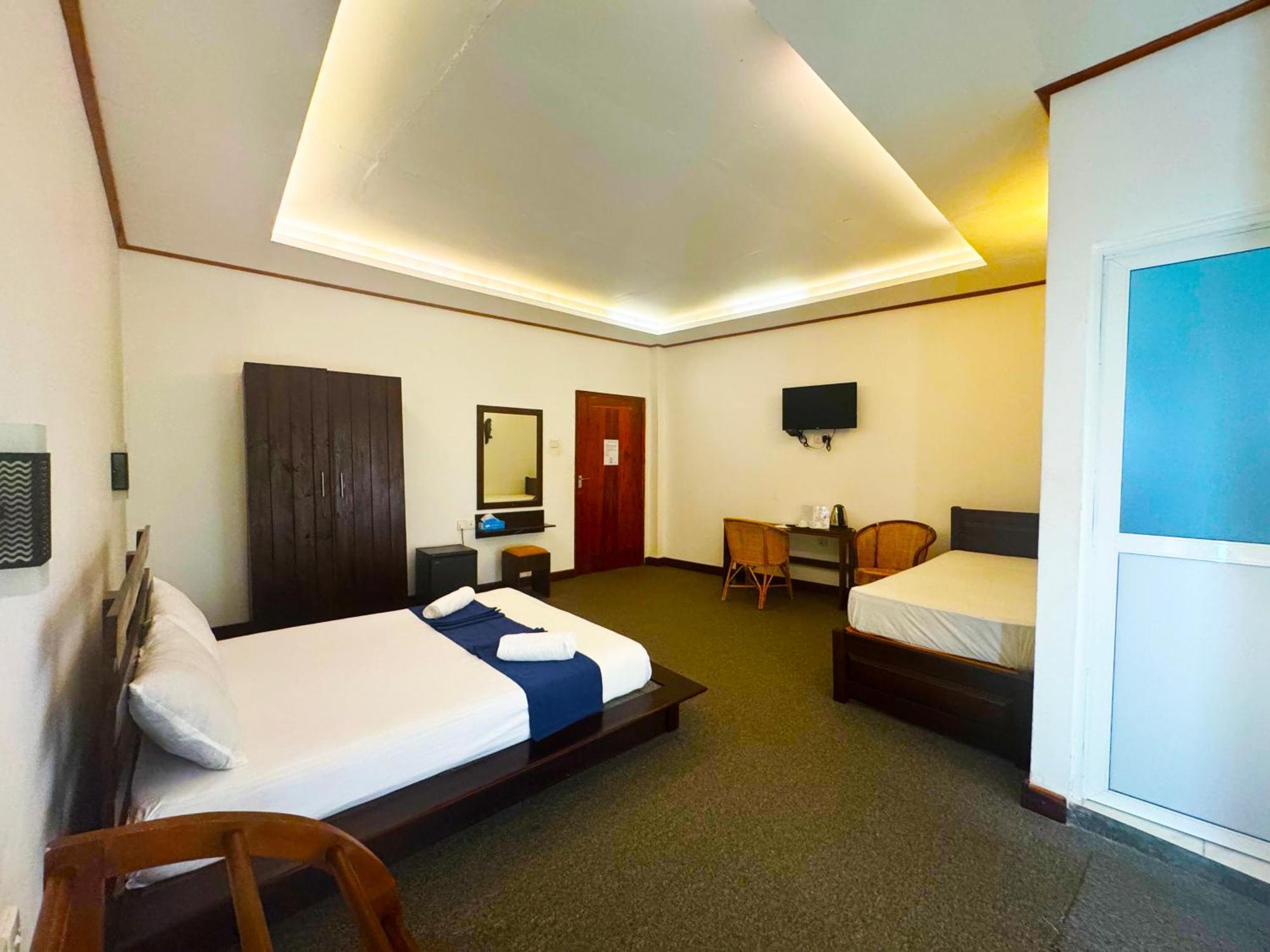 Nico Lagoon Hotel Негомбо Экстерьер фото