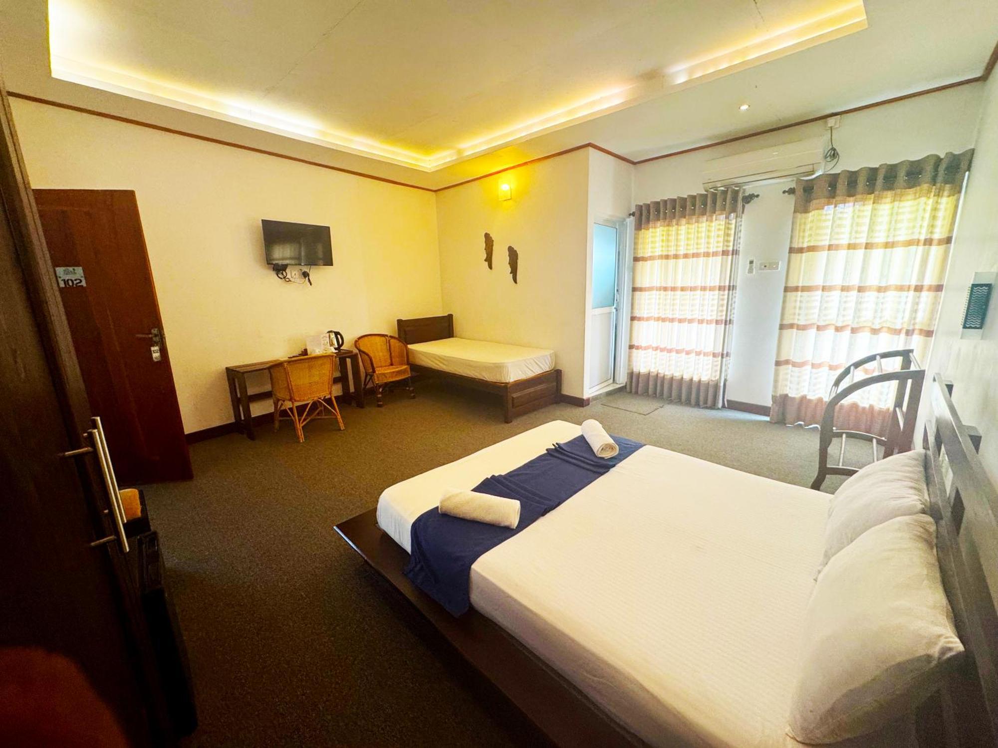 Nico Lagoon Hotel Негомбо Экстерьер фото