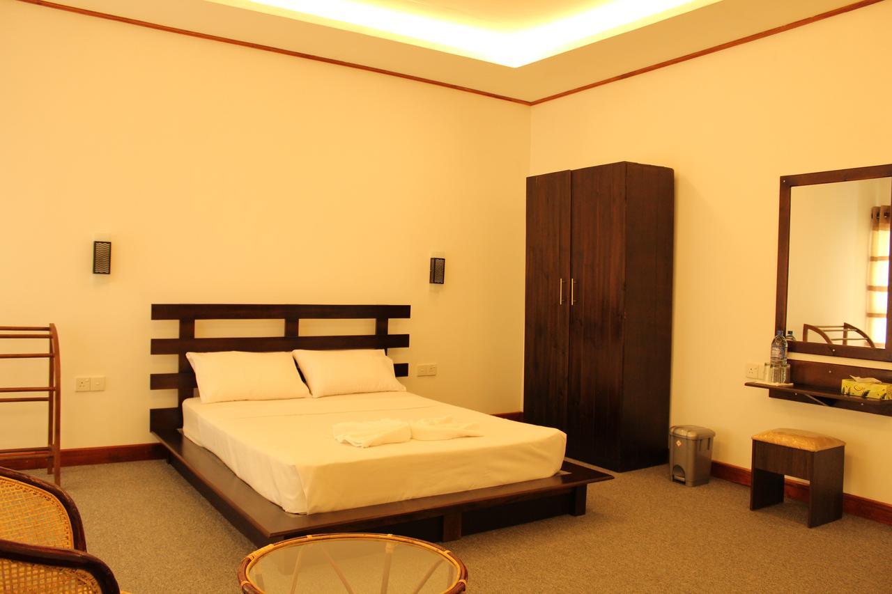 Nico Lagoon Hotel Негомбо Экстерьер фото