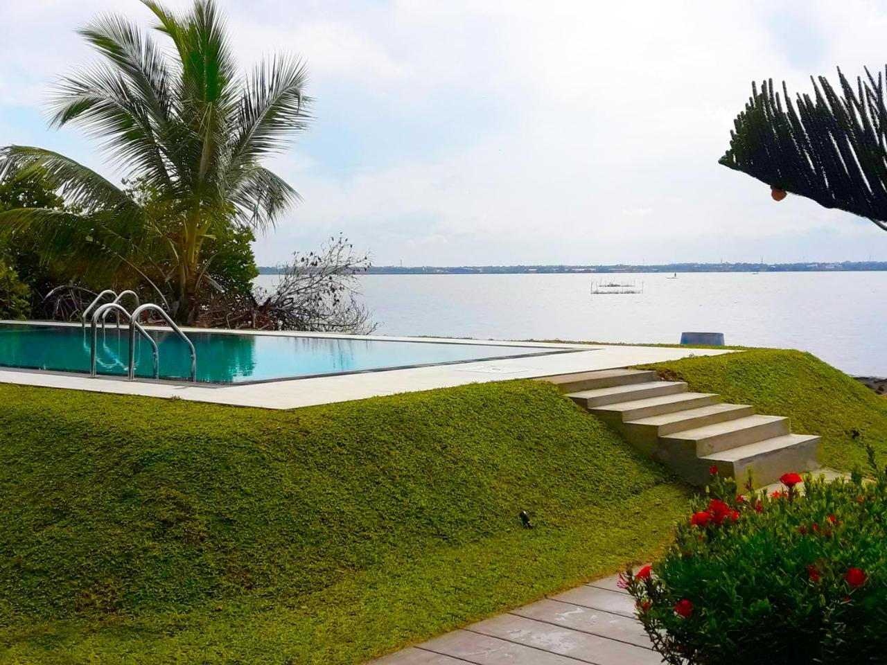 Nico Lagoon Hotel Негомбо Экстерьер фото