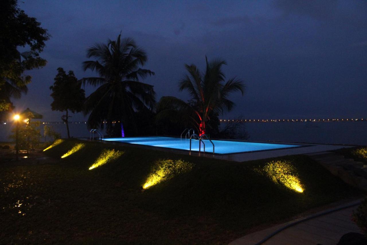 Nico Lagoon Hotel Негомбо Экстерьер фото